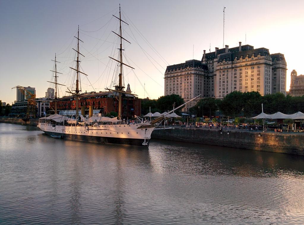 Apartamento Edificio Crucero Buenos Aires Exterior photo